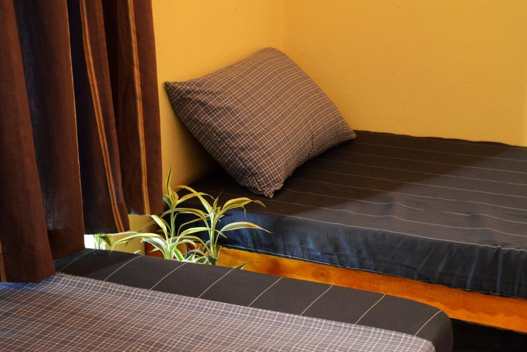 Jungle Beach Hostel Унаватуна Номер фото